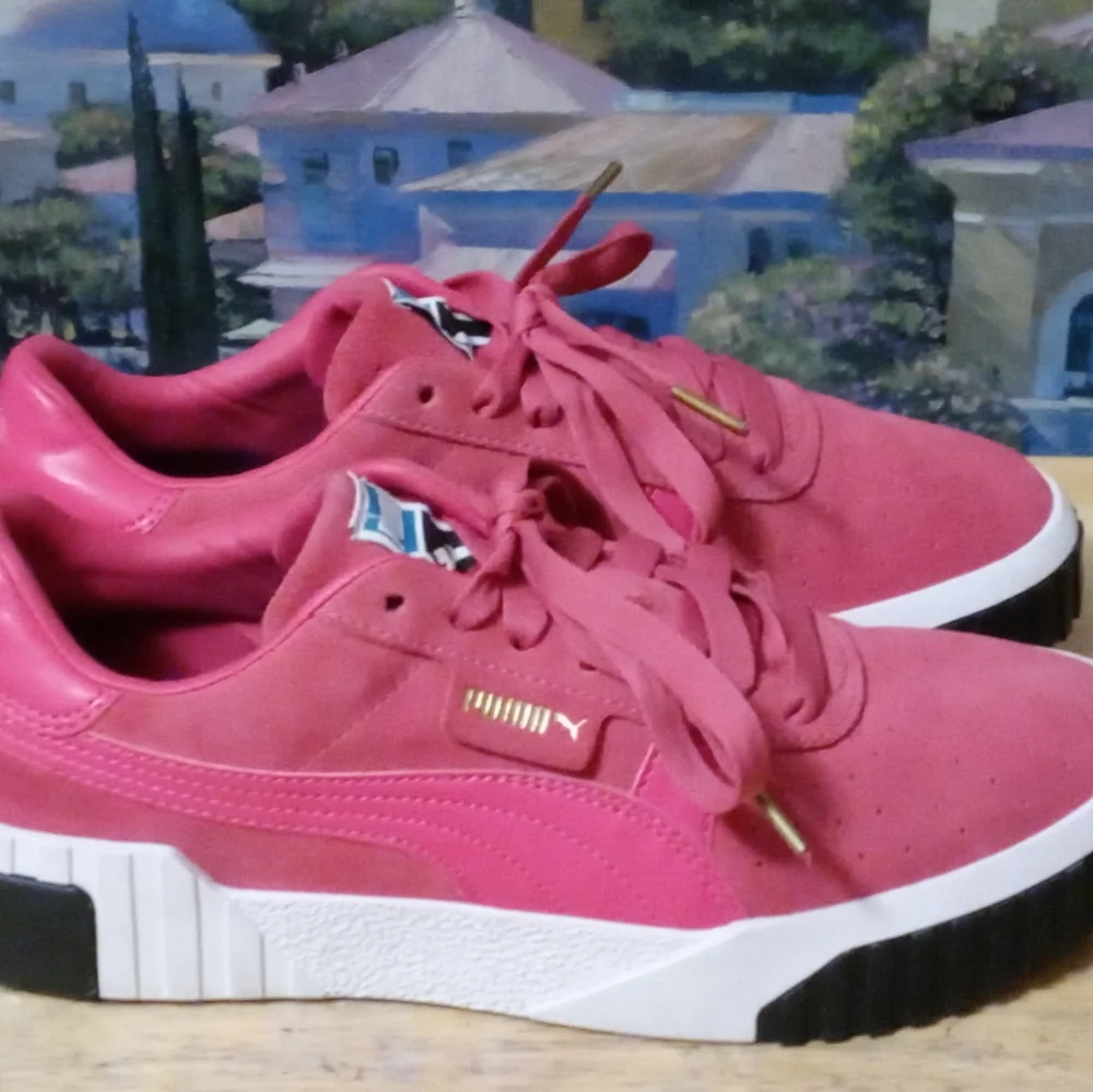 👟👟Puma Cali👩women 6.5,Bright Pink.💝 Get Your Feet In These Shoes.👟🎒 - Picture 12 of 16
